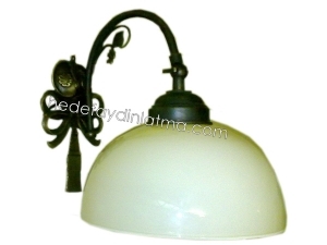 Ribbon Classic Wall Light