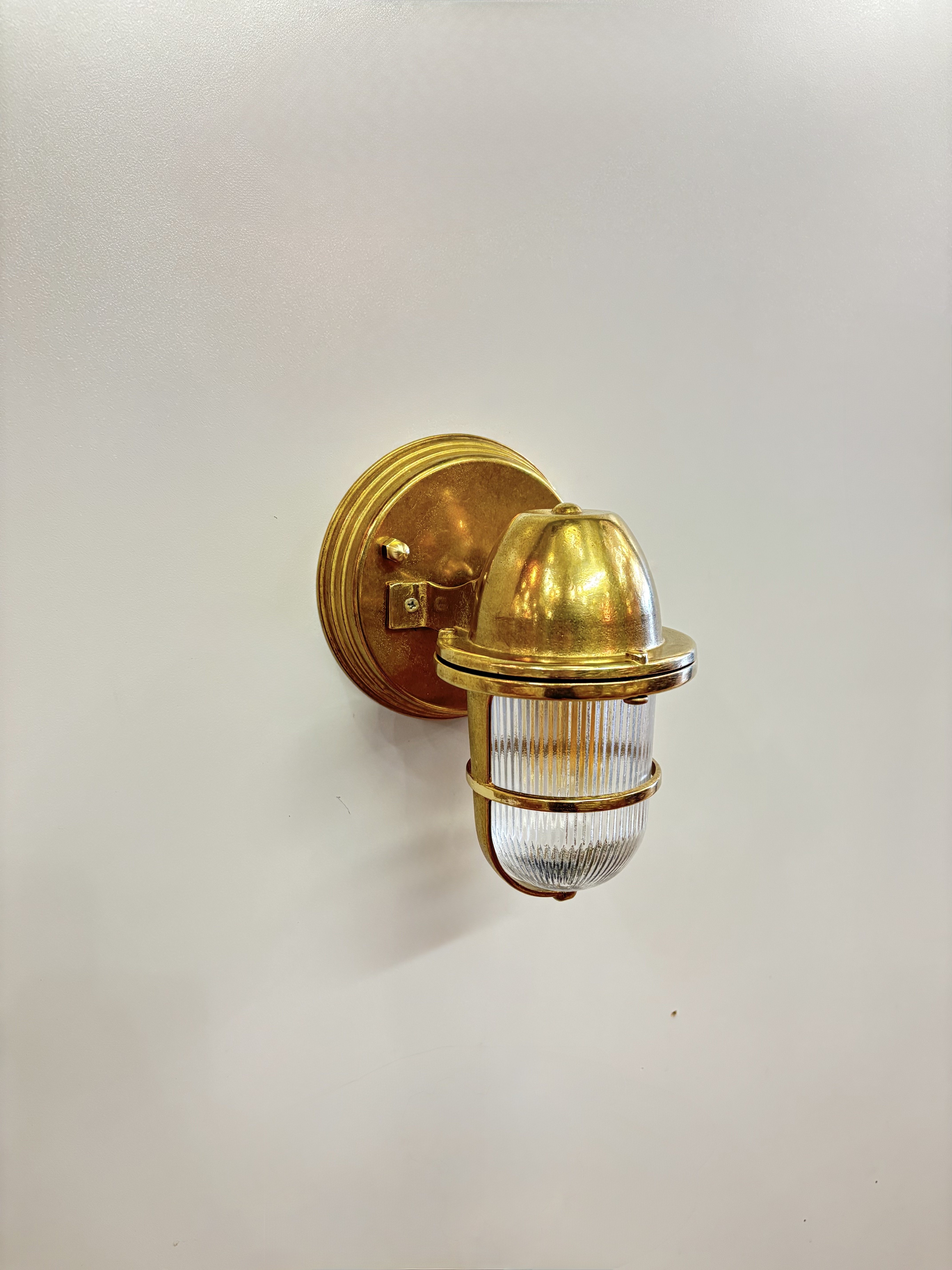 Delsol Mini Can Brass Material Nautical Wall Sconce