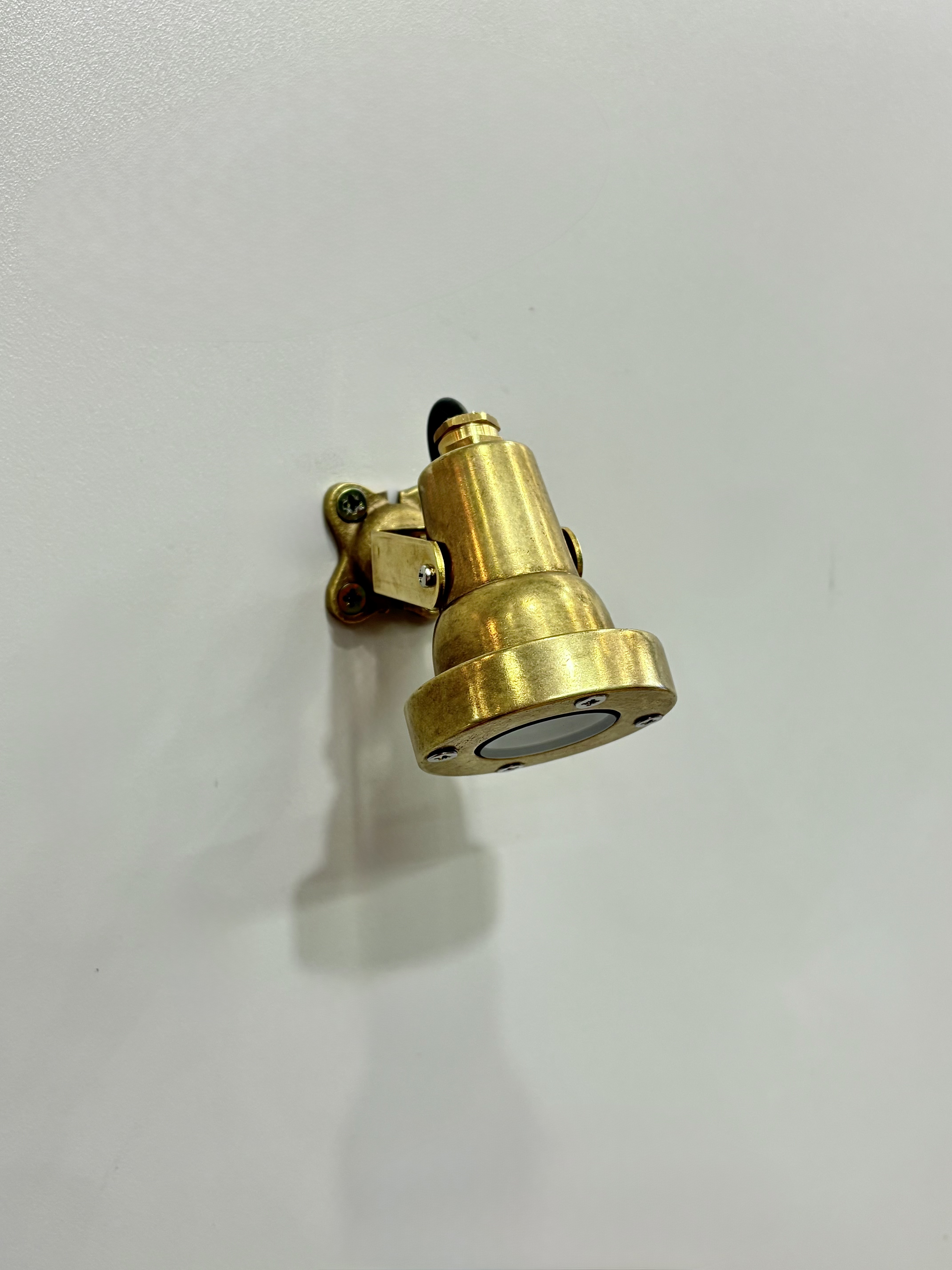 Galatas Brass Casting Mini Wall Sconce