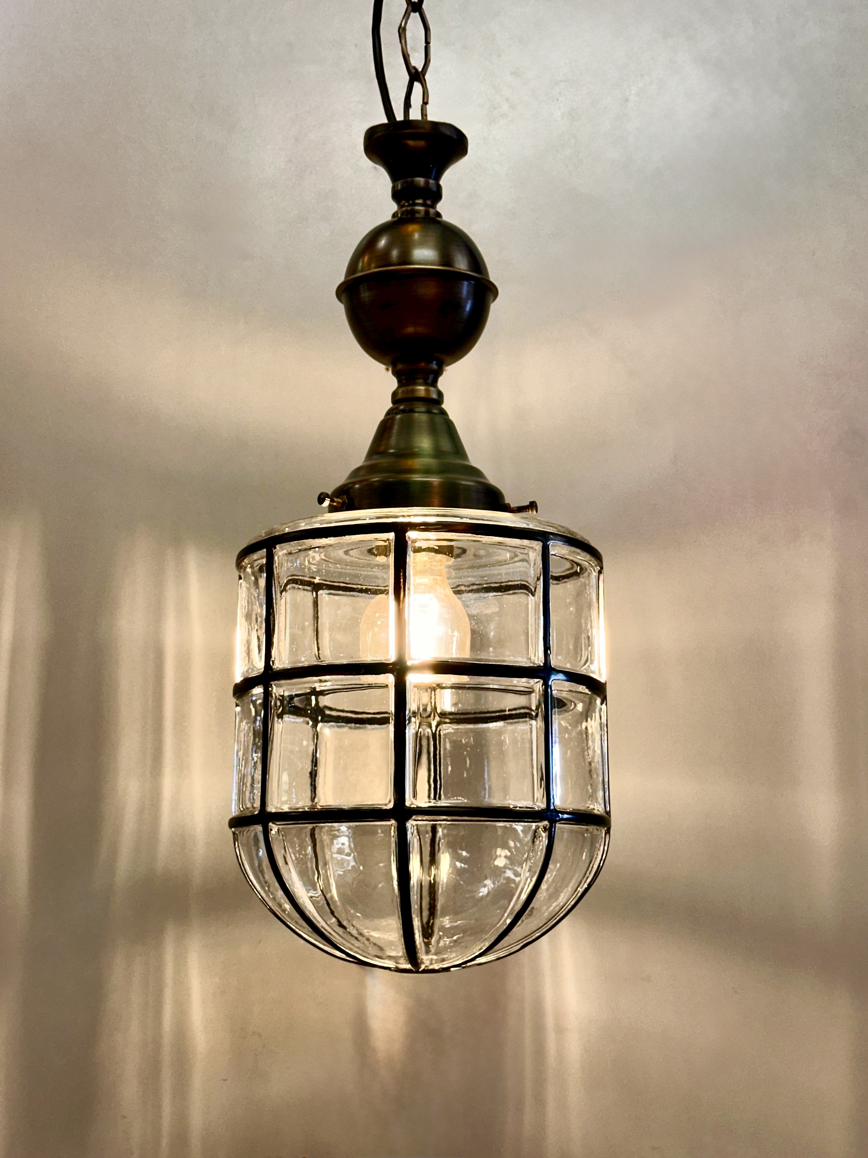 Maurs Glass Pendant Light