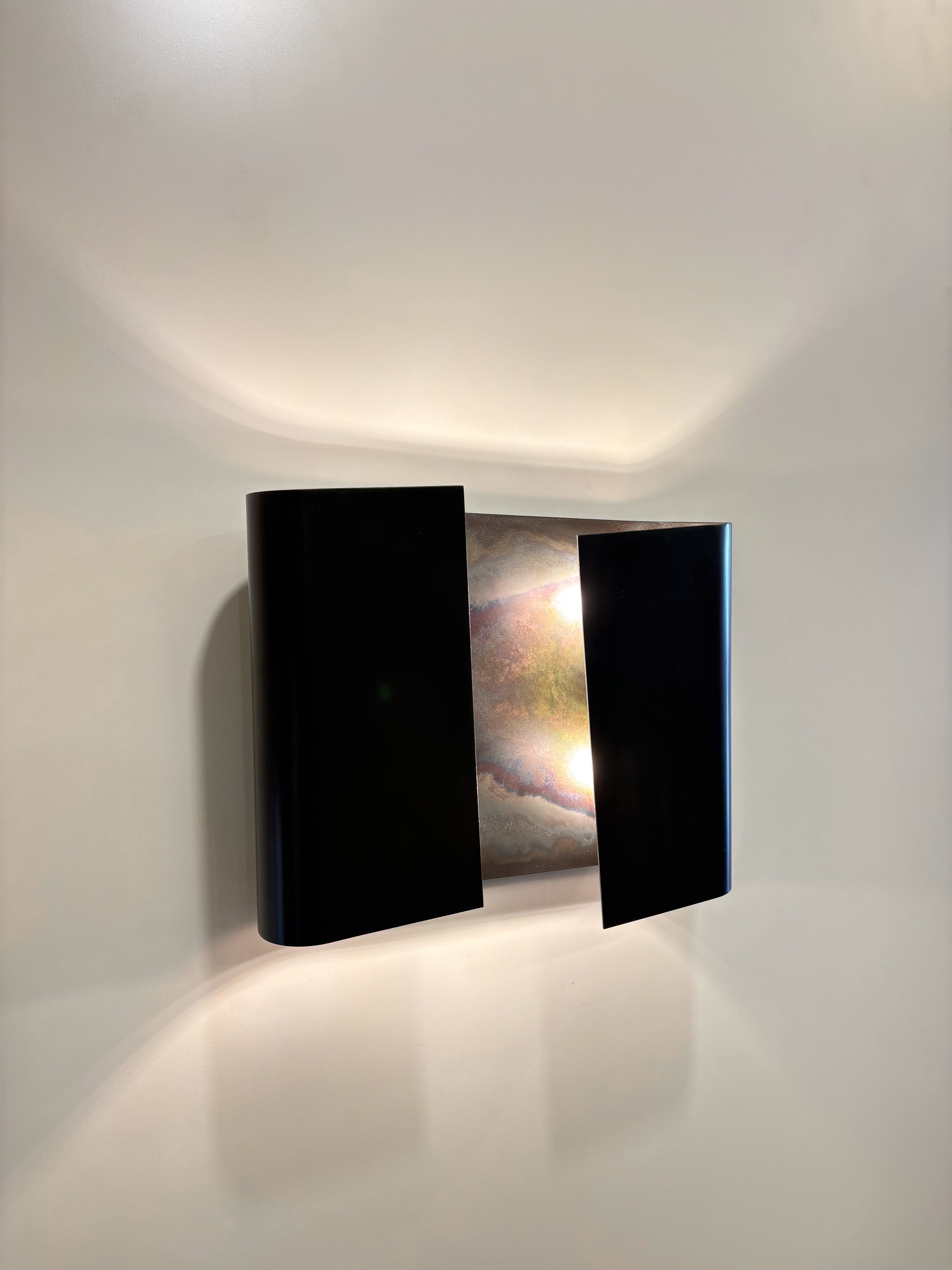 MONTANA Modern Wall Sconce