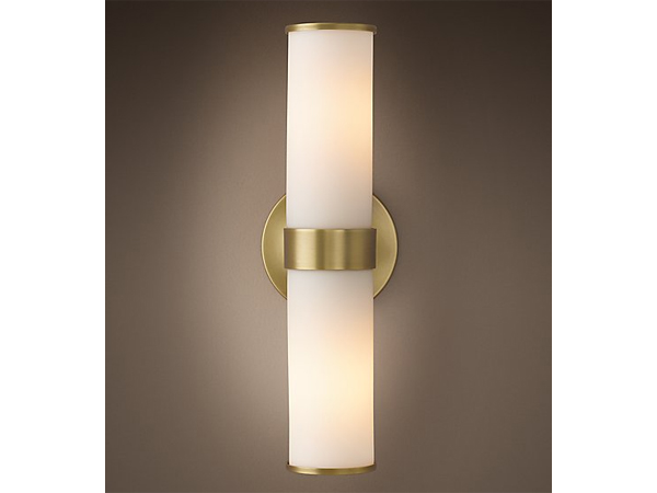Sutton Sconce Uzun