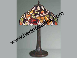 Üzüm Salkimli Tiffany Masa Lambasi
